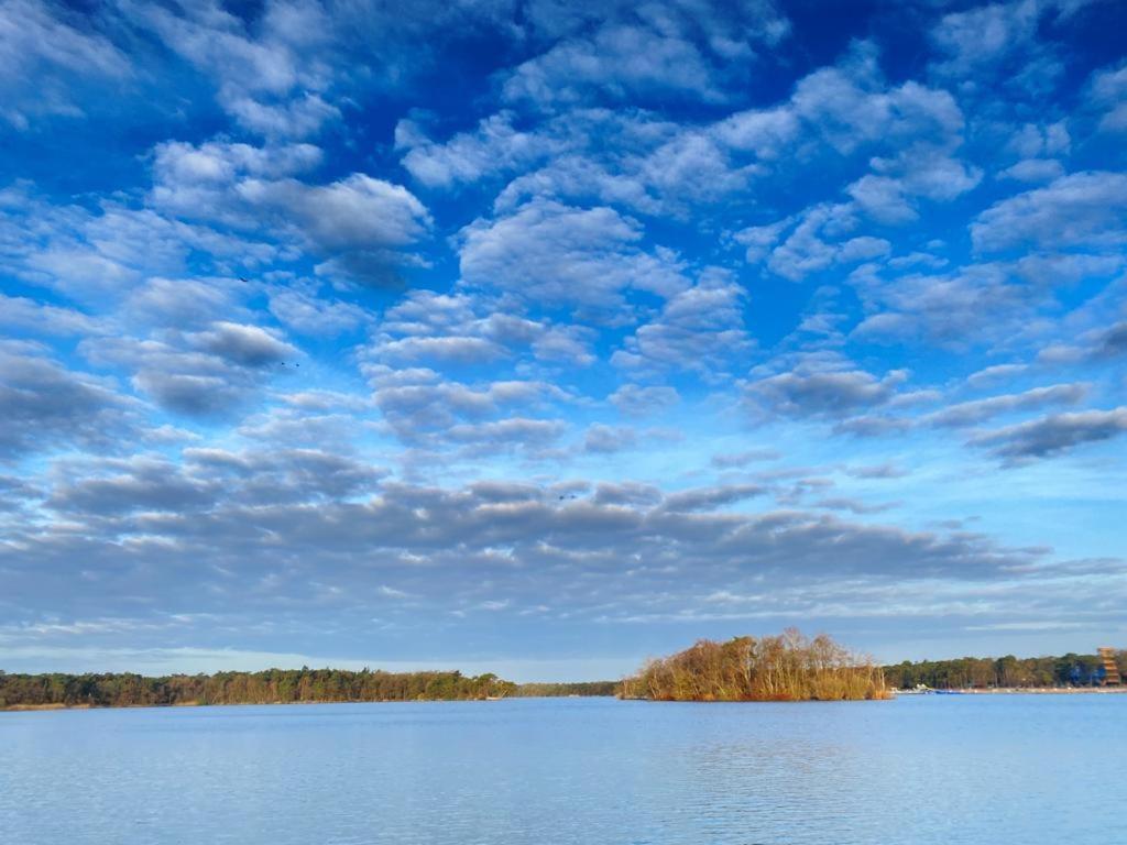 de Merel Vught Bagian luar foto