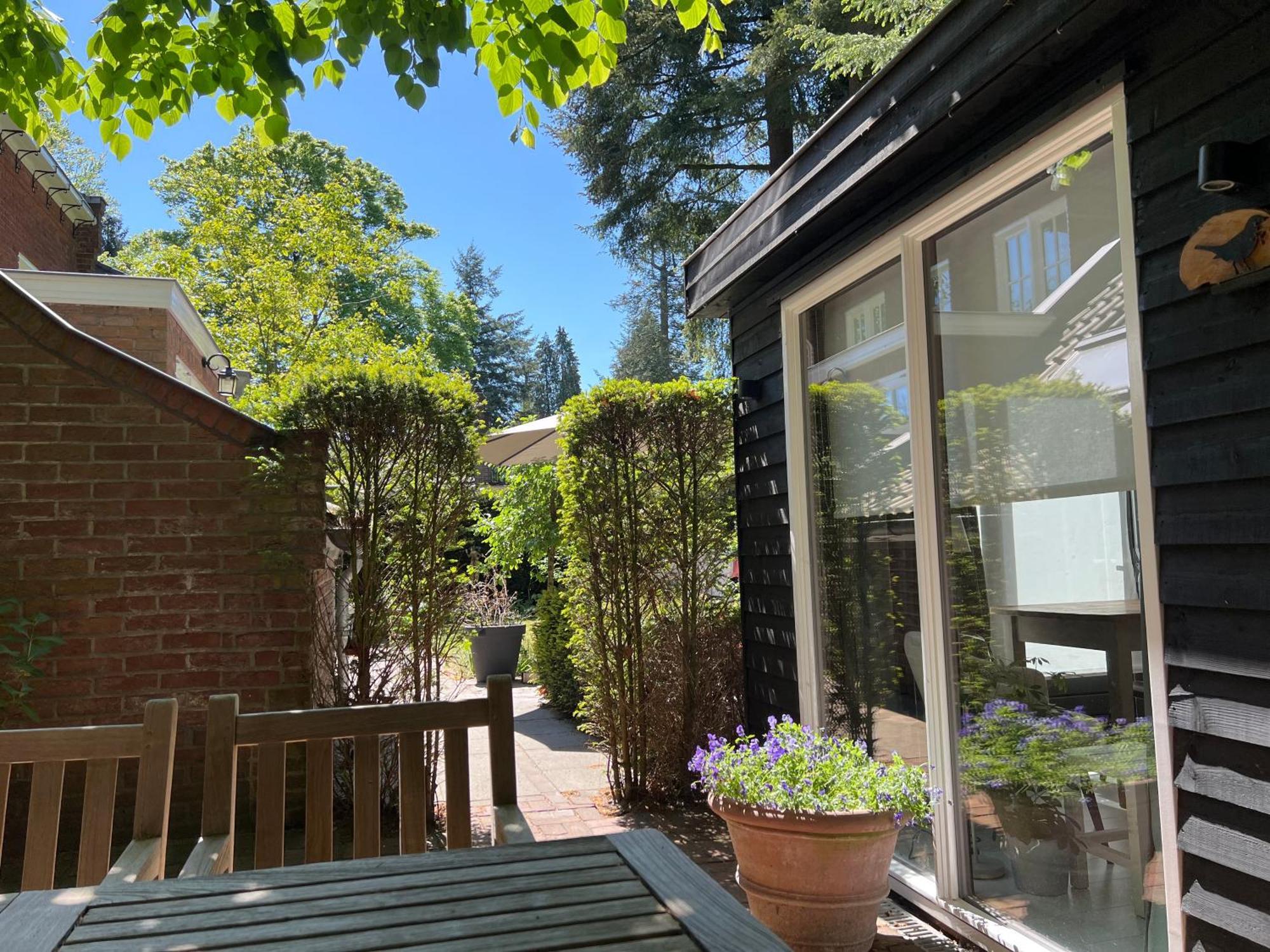 de Merel Vught Bagian luar foto